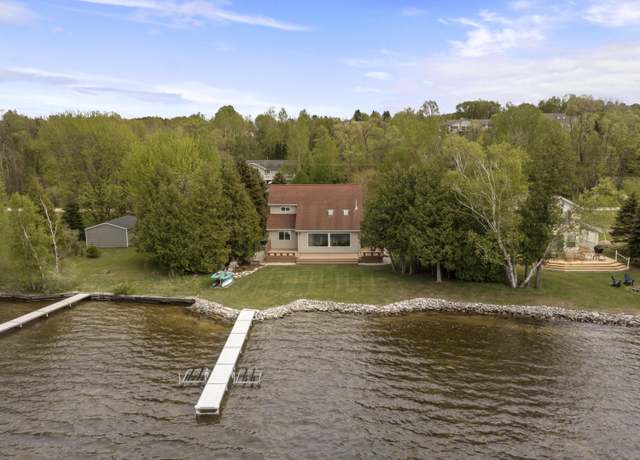 Property at 5384 Indian Trl, Frankfort, MI 49635, 2 beds, 2.5 baths
