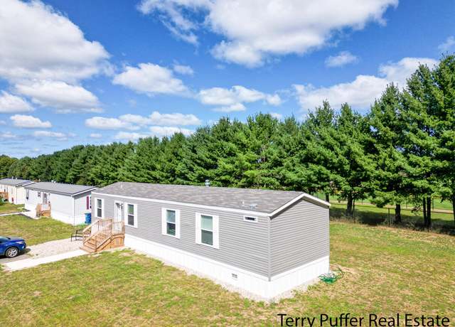 Property at 653 E Streambank St, Newaygo, MI 49337, 2 beds, 2 baths