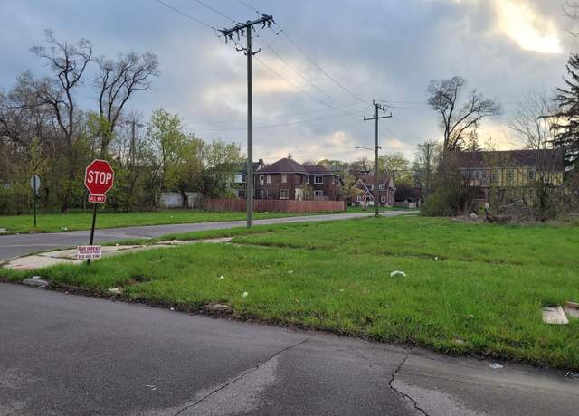 Property at 16801 Log Cabin St, Highland Park, MI 48203, 1.5 baths