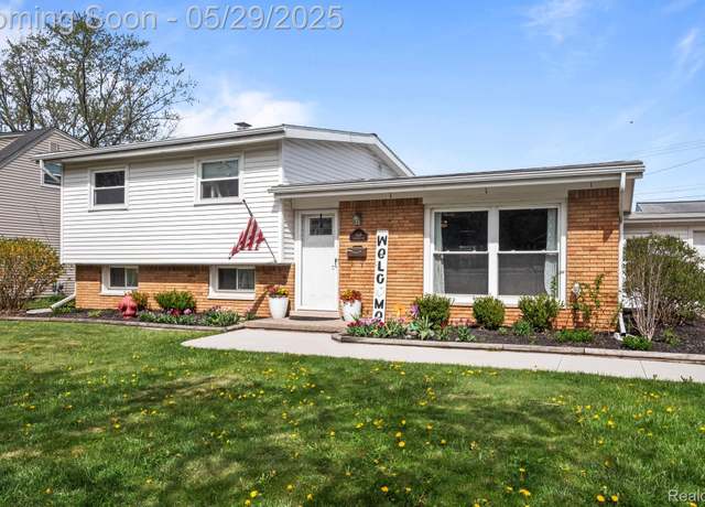 Property at 1128 Braeview Dr, Howell, MI 48843, 4 beds, 1.5 baths