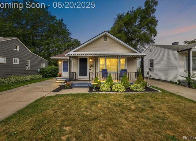 Property at 1939 Romeo St, Ferndale, MI 48220, 3 beds, 2 baths