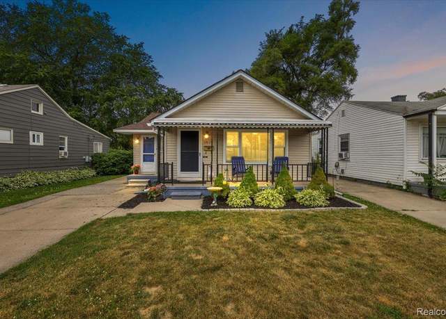 Property at 1939 Romeo St, Ferndale, MI 48220, 3 beds, 2 baths