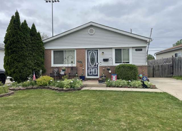 Property at 30787 Normal St, Roseville, MI 48066, 3 beds, 1 bath