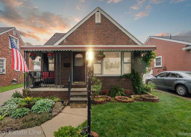Property at 3753 Hipp St, Dearborn, MI 48124, 3 beds, 1 bath