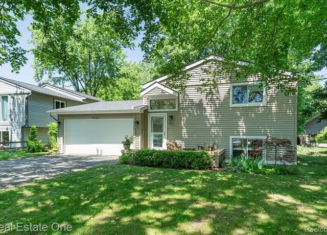 Property at 4644 Charest Ave, Waterford, MI 48327, 3 beds, 1.5 baths