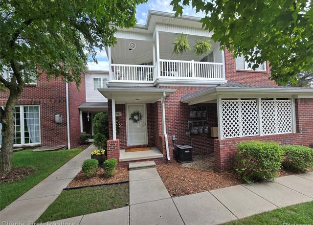 Property at 6797 Boulder Pointe Dr, Washington Township, MI 48094, 2 beds, 2 baths