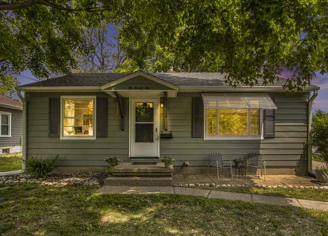 Property at 222 Oakhurst Ave, Kalamazoo, MI 49001, 2 beds, 1 bath