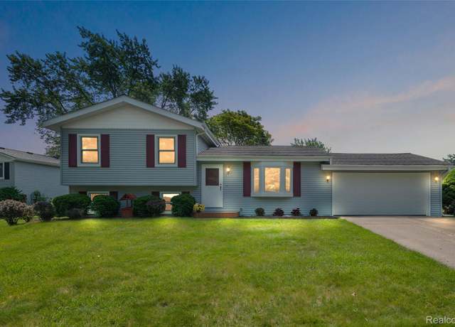 Property at 3871 Coventry Valley Dr, Waterford, MI 48329, 3 beds, 1.5 baths