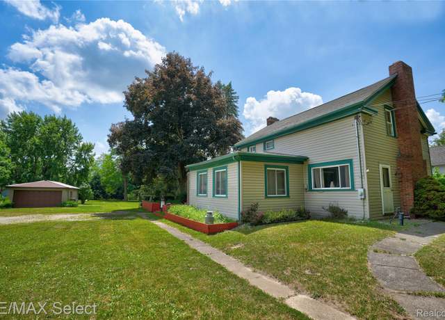 Property at 519 W Maple St, Byron, MI 48418, 4 beds, 1.5 baths