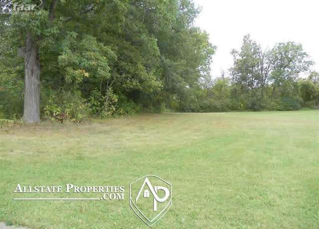 Property at 10440 Golfview Ct, Davison, MI 48423