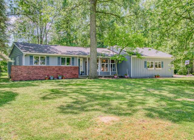 Property at 279 Ardelean Dr, Owosso, MI 48867, 4 beds, 2 baths