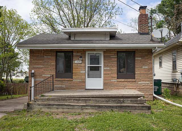 Property at 1429 Vine St, Lansing, MI 48912, 2 beds, 1 bath