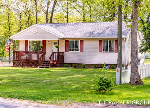 Property at 8453 Cochise Dr, Howard City, MI 49329, 3 beds, 1 bath