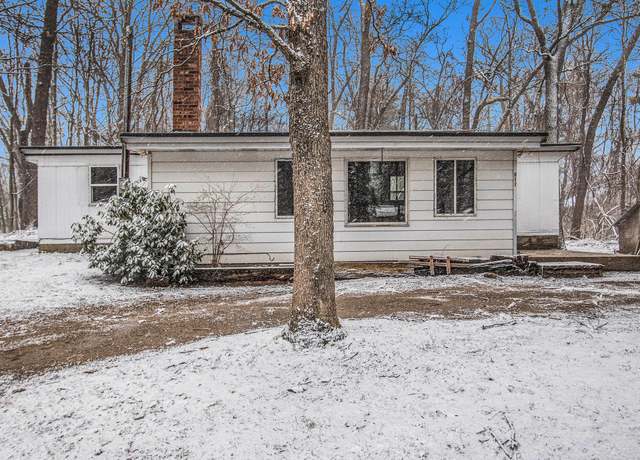 Property at 917 54th St, Pullman, MI 49450, 2 beds, 1 bath