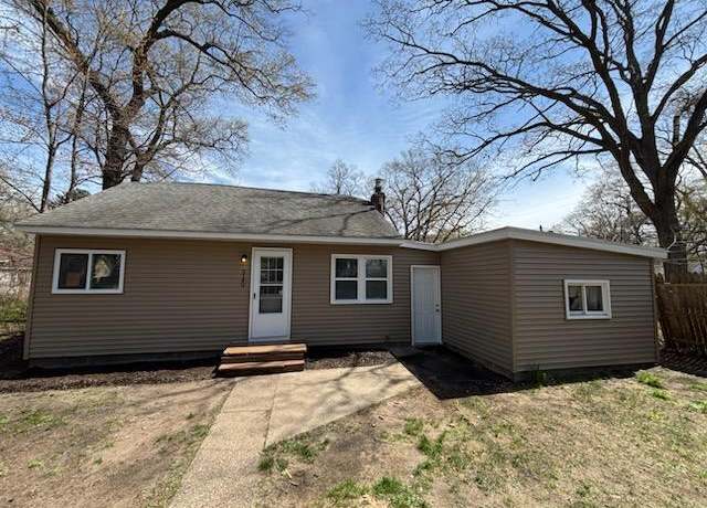 Property at 3140 Temple St, Muskegon, MI 49444, 2 beds, 1 bath