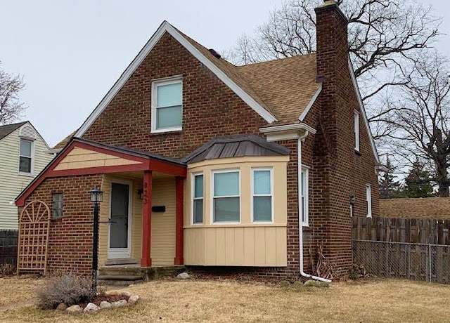 Property at 823 E Pearl Ave, Hazel Park, MI 48030, 3 beds, 2 baths