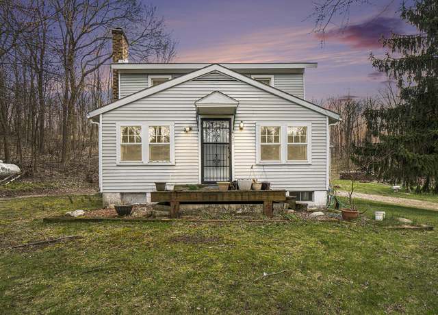 Property at 5128 Old Douglas Rd, Kalamazoo, MI 49009, 3 beds, 1 bath