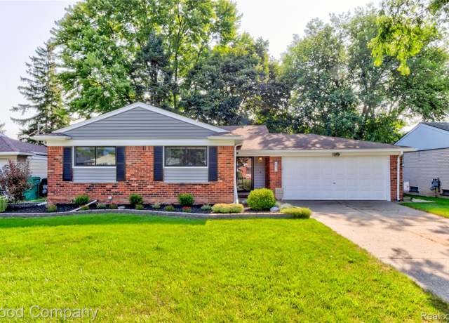 Property at 697 Hamlet Rd, Auburn Hills, MI 48326, 3 beds, 1.5 baths
