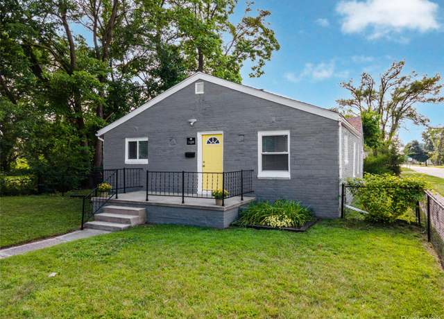 Property at 20885 Westview Ave, Ferndale, MI 48220, 3 beds, 2 baths