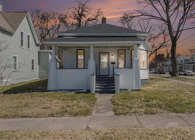 Property at 1416 8th St, Muskegon, MI 49441, 3 beds, 1.5 baths
