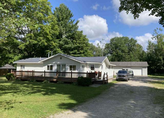 Property at 3277 E Rose City Rd, Goodar Twp, MI 48635, 3 beds, 2 baths