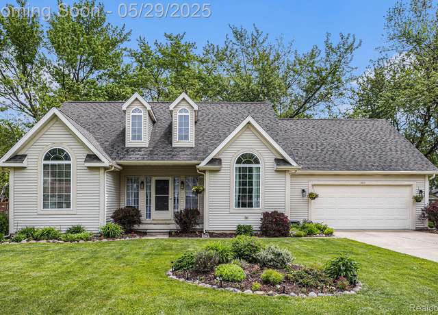 Property at 1411 Vollar Dr, Flint, MI 48532, 3 beds, 2 baths