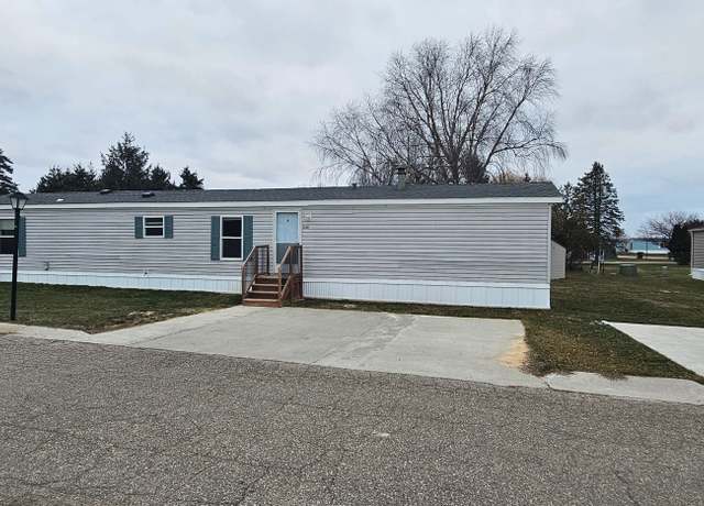 Property at 3342 Lassie Dr, Alma, MI 48801, 3 beds, 2 baths