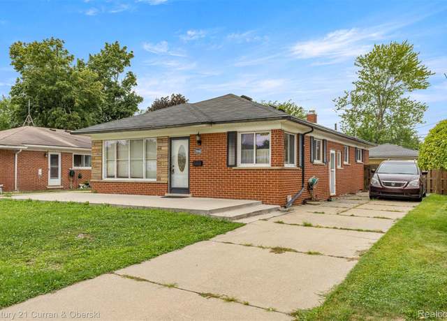 Property at 25542 W Warren St, Dearborn Heights, MI 48127, 3 beds, 1.5 baths