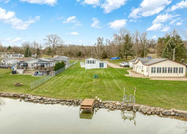 Property at 35 Winchester Dr, Woodstock Township, MI 49220, 2 beds, 1 bath