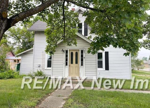 Property at 901 N State St, Gladwin, MI 48624, 4 beds, 1 bath