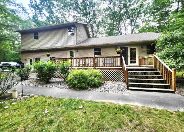 Property at 279 Rising Fawn Trl, Roscommon, MI 48653, 3 beds, 2.5 baths