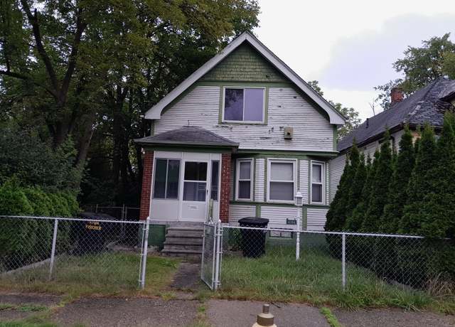 Property at 4784 Fischer St, Detroit, MI 48214, 5 beds, 1.5 baths