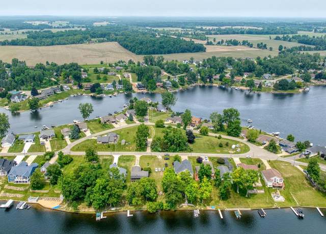 Property at 13912 Grandpoint Dr, Cement City, MI 49233