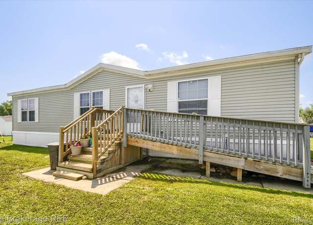 Property at 491 Harrison Dr, Davison, MI 48423, 3 beds, 2 baths