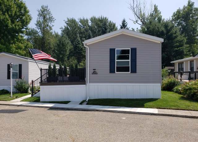 Property at 258 W Shoreline Dr, Port Sanilac, MI 48469, 3 beds, 2 baths