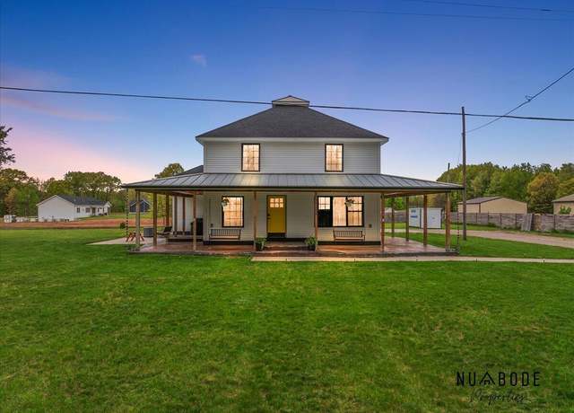 Property at 11255 Heintzelman Rd NE, Rockford, MI 49341, 4 beds, 3.5 baths