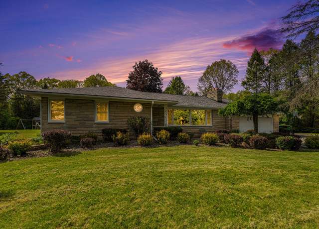 Property at 19587 E Ave N, Battle Creek, MI 49017, 2 beds, 3 baths