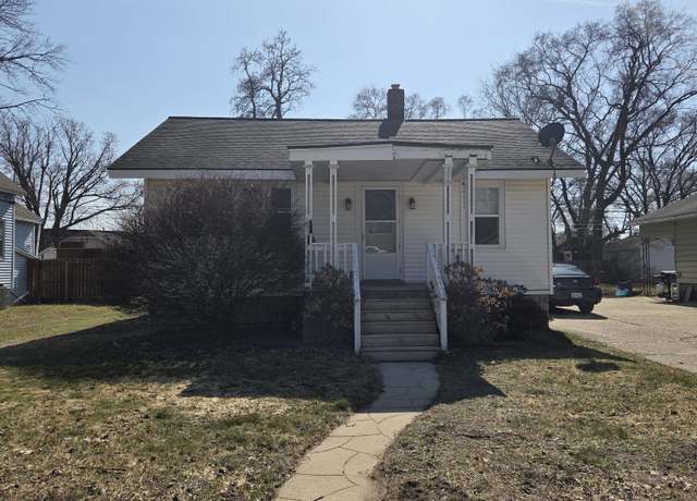 Property at 376 W 21st St, Holland, MI 49423, 2 beds, 1.5 baths