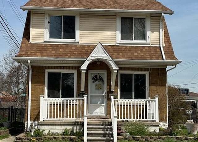 Property at 1072 Mayflower Ave, Lincoln Park, MI 48146, 3 beds, 1.5 baths