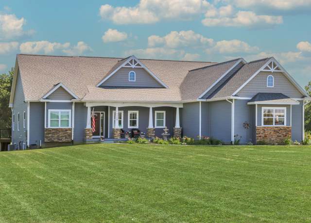 Property at 7240 Davis Hwy, Charlotte, MI 48813, 4 beds, 2.5 baths