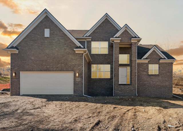 Property at 14227 Red Oak Dr, Belleville, MI 48111, 4 beds, 2.5 baths
