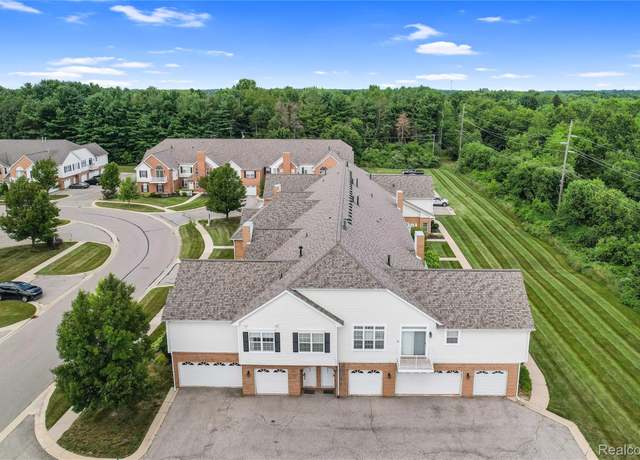 Property at 606 Olde English Cir, Howell, MI 48855, 2 beds, 2 baths