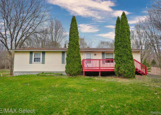 Property at 10304 Nichols Rd, Montrose, MI 48457, 3 beds, 1.5 baths