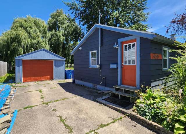 Property at 24292 Berry Ave, Eastpointe, MI 48089, 1 bed, 1 bath