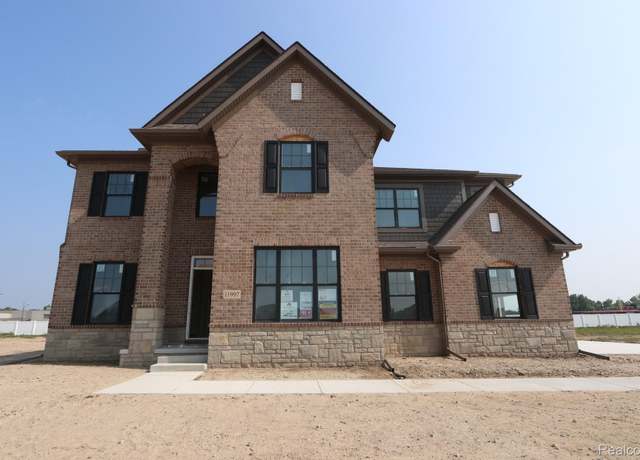 Property at 11997 Moore Ln, Washington, MI 48094, 4 beds, 2.5 baths