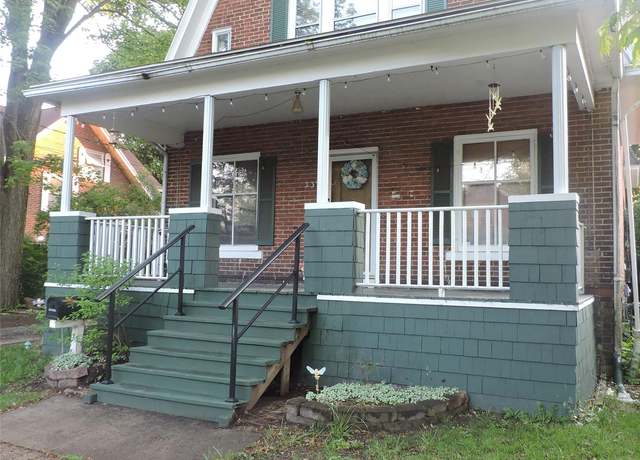Property at 237 N Birney St, Bay City, MI 48708, 3 beds, 1.5 baths