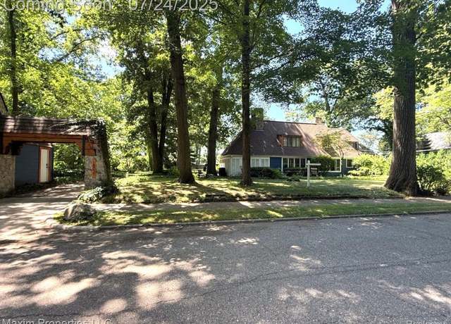 Property at 18031 Hamilton Rd, Detroit, MI 48203, 3 beds, 2 baths