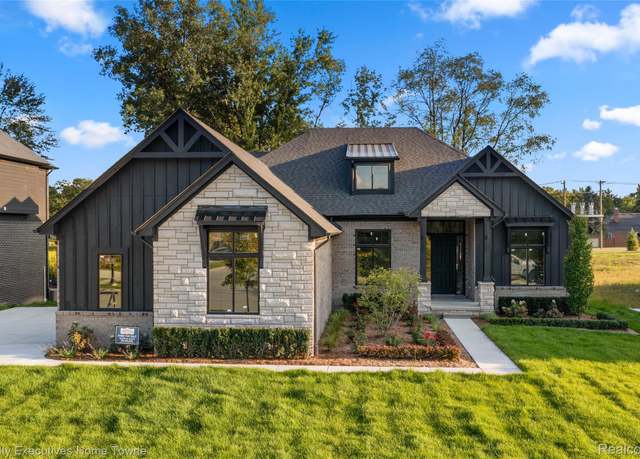 Property at 11812 Encore Dr, Shelby Charter Township, MI 48315, 3 beds, 2.5 baths