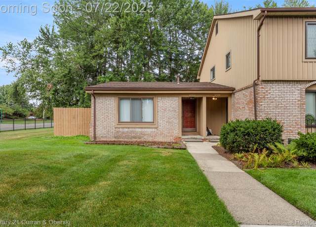 Property at 41523 Bedford Dr, Canton, MI 48187, 2 beds, 2 baths