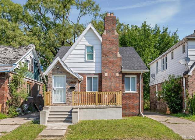 Property at 14895 Mapleridge St, Detroit, MI 48205, 3 beds, 2 baths